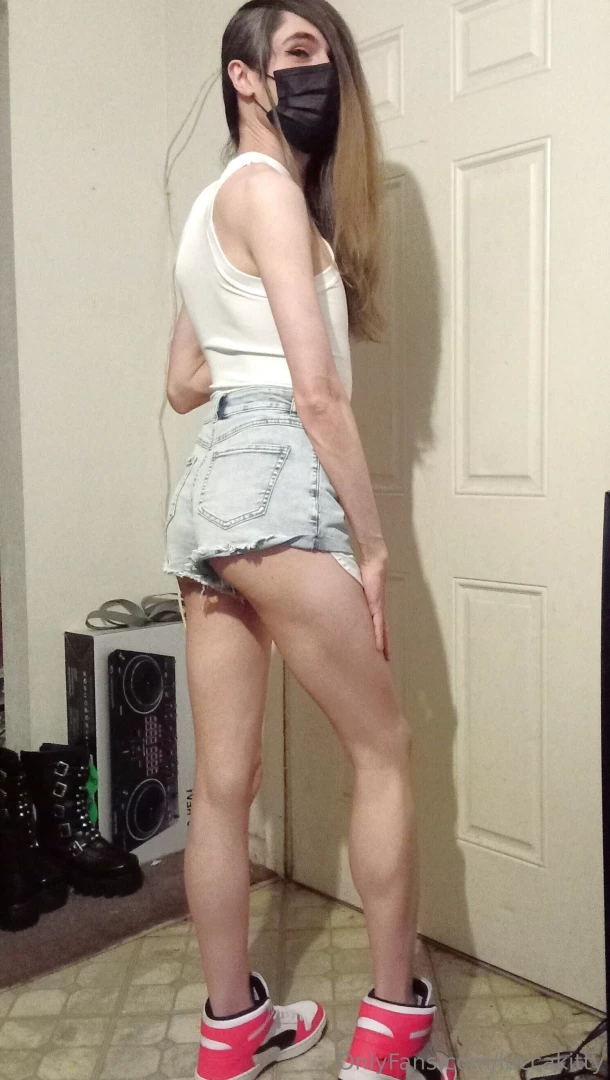 These shorts are rlly short i like them gt they are perfect for the part 3 