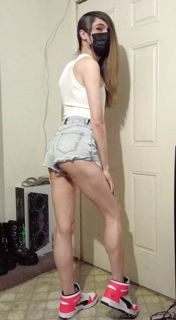 These shorts are rlly short i like them gt they are perfect for the part 1 
