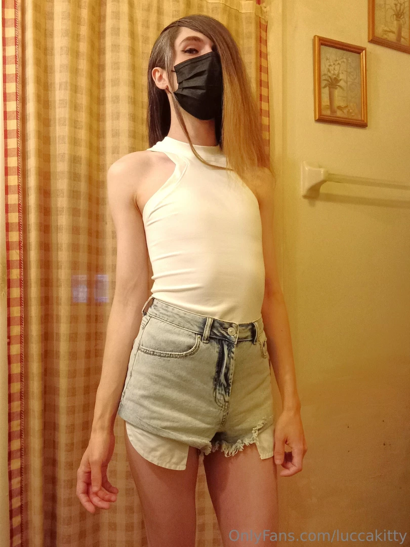 Its getting warmer out so its time for booty shorts gt are these too part 2 