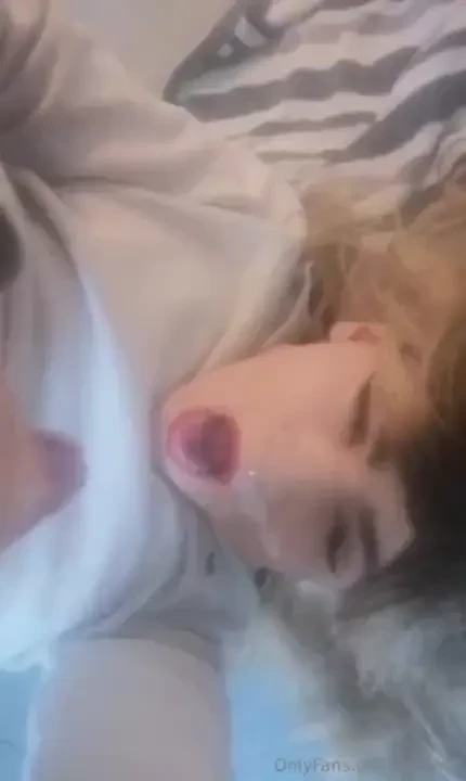 I love eating my girlcum 