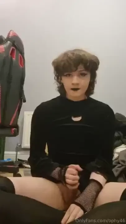 Can u hold eye contact all the way through without cumming 