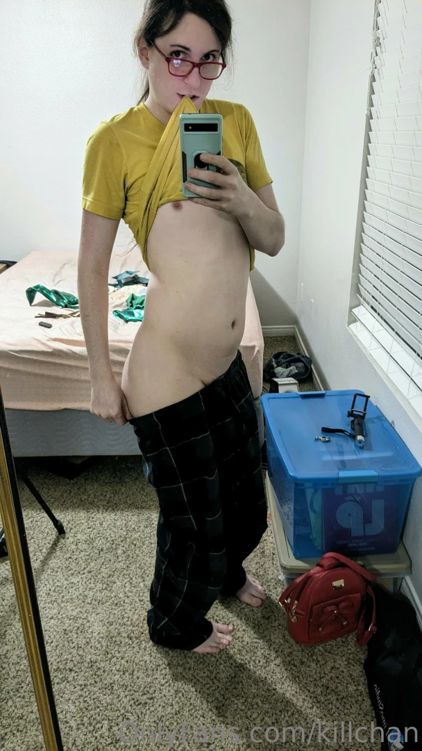 I kinda like the motion picture feature my ass and thighs look jiggly part 5 