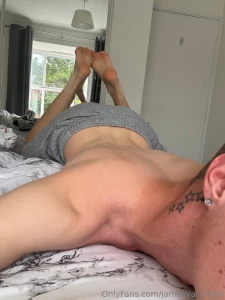 Live-streaming right now jamesyalch to join