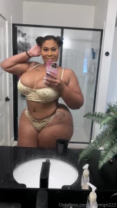 You like staring at me bby