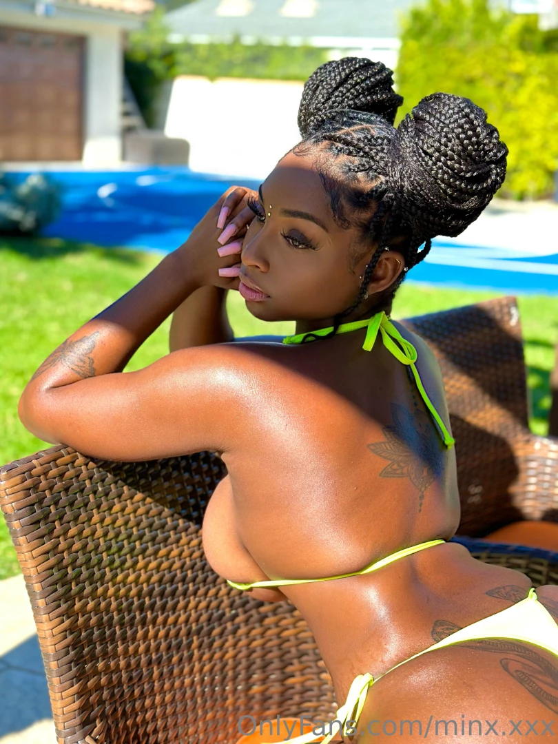 My tits always falling out of my top 