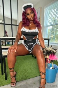 Maid to please and tease