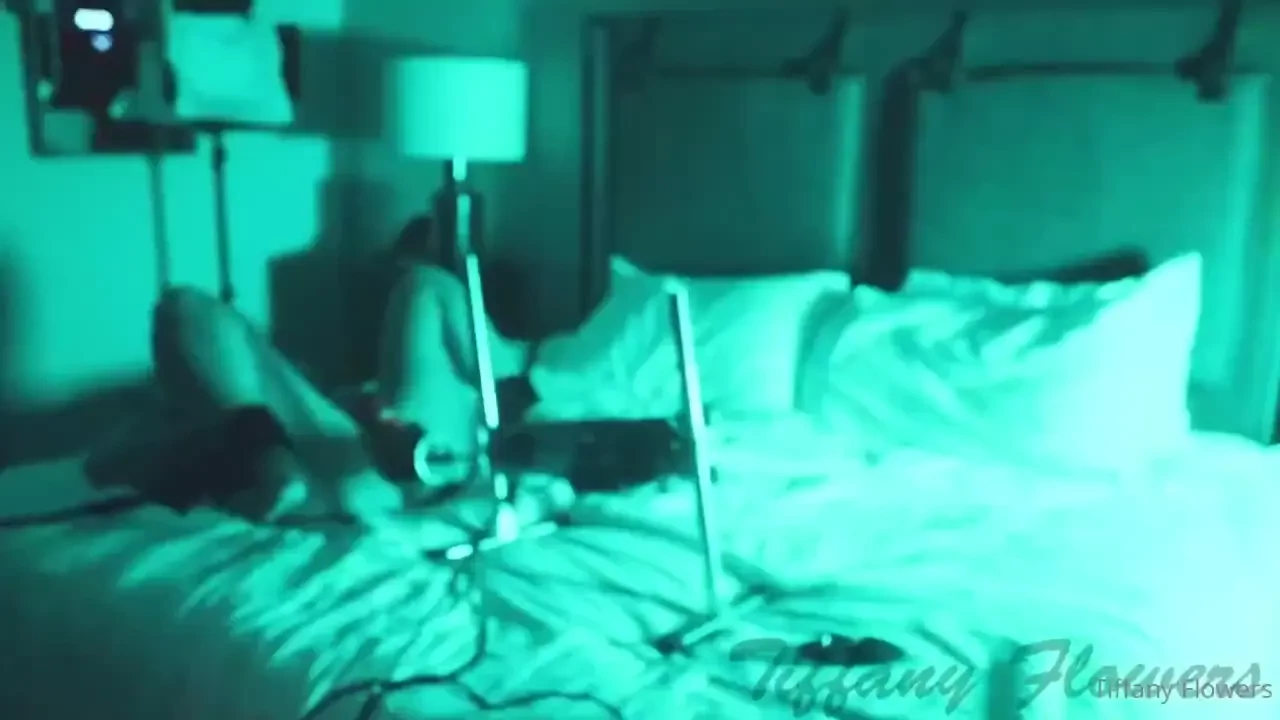 I m taken to a hotel realize my dark desires and needs i want to be 