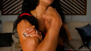 Halloween pump - biceps and neck veins - happy halloween my dear fans part 1