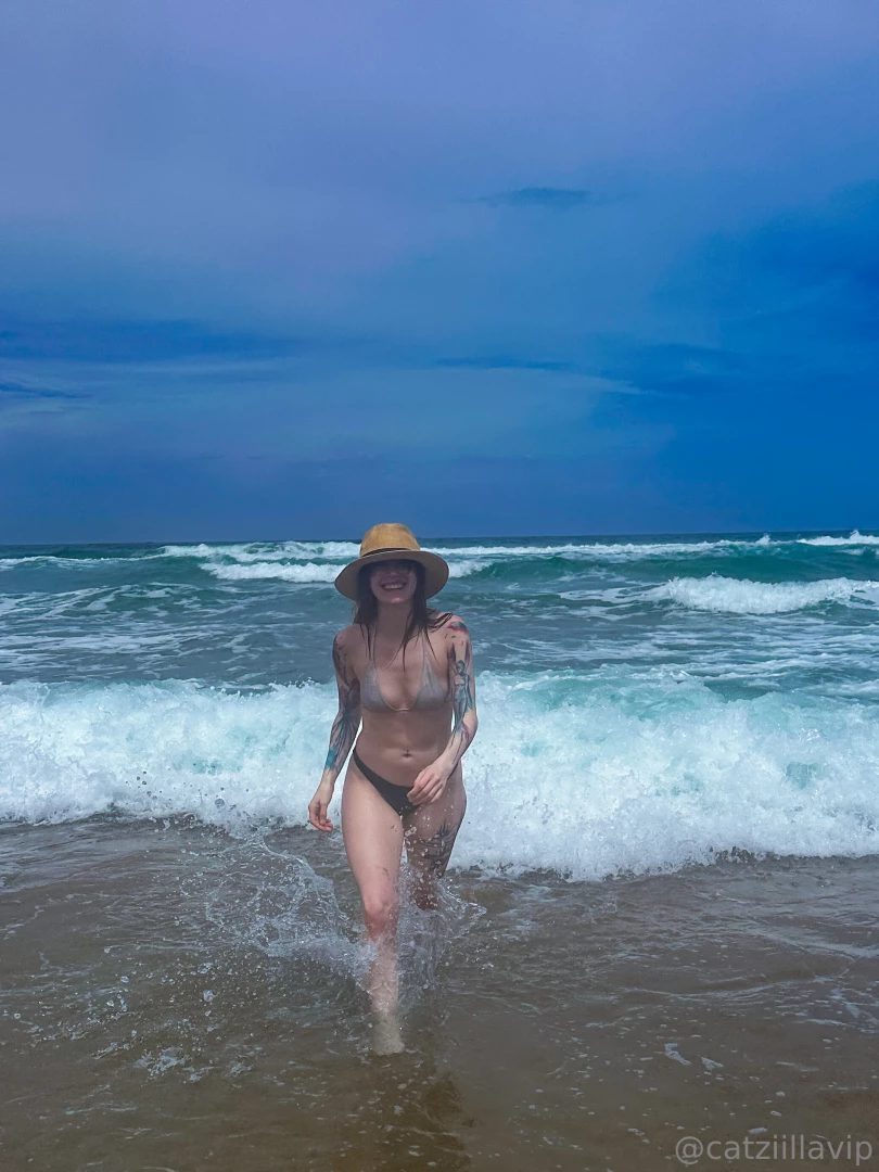 We are having another beach day today and i am wearing my favourite part 13 