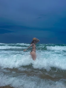 We are having another beach day today and i am wearing my favourite part 5