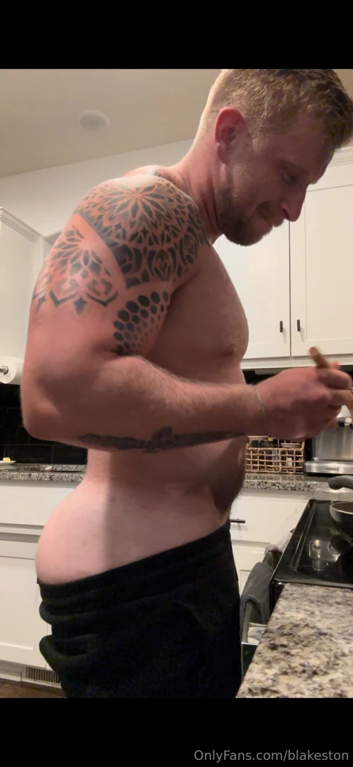 Cum cook with me watch me tease you slap my ass and pull my pants down part 2 