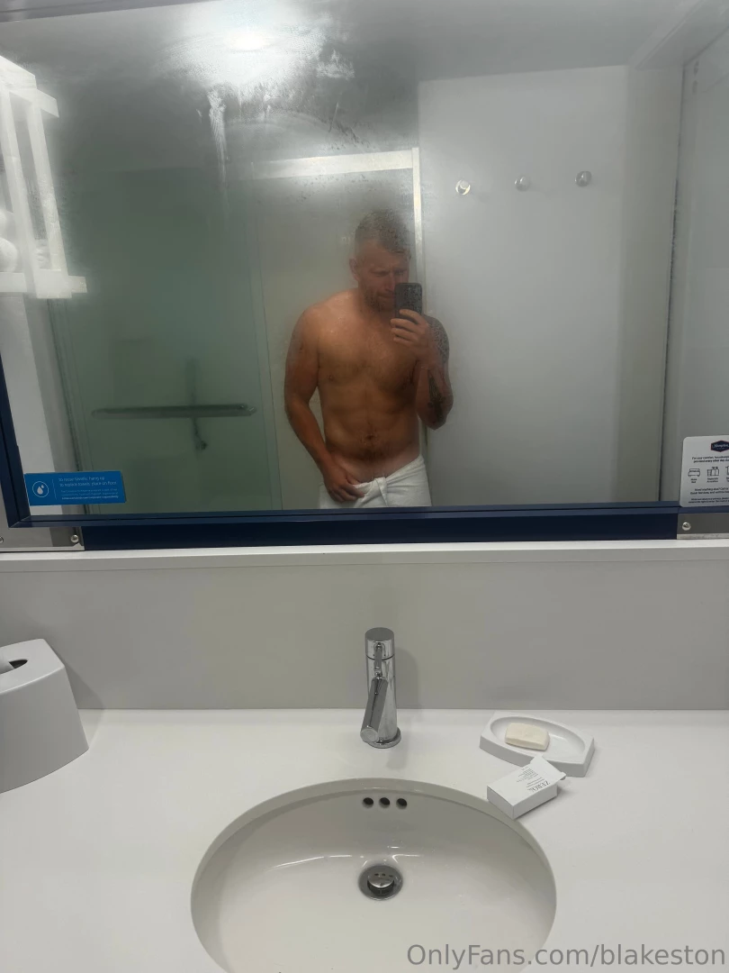 Unlock if you want to see some juicy cheeks part 1 