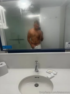 Unlock if you want to see some juicy cheeks part 1