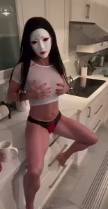 Me waiting for you to make my coffee