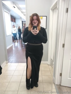 Dressed cute the other day for work didn t think i d like velvet part 1