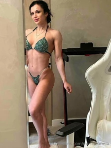 Front or back view part 42