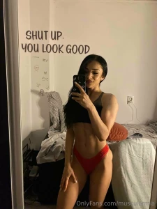 Shut up i look good part 1