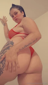 Starting the week with red lingerie will bring me love in this