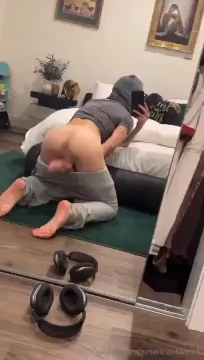 Who thinks i can fuck myself with my own dick well check the dms for 