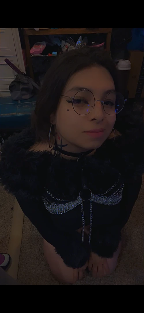 Do i look better with silicon tits or without it part 2 