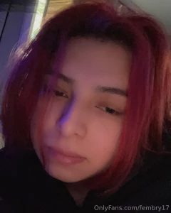 Goodmorning and yes thats how i look without eyeliner lol
