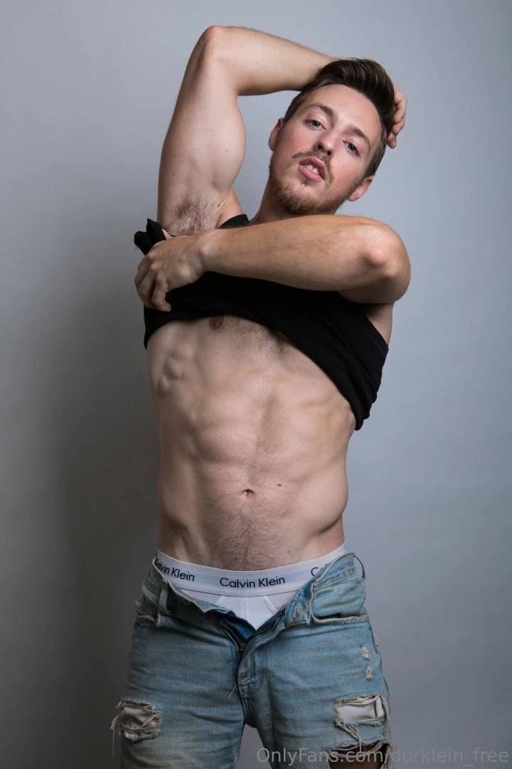 My clothes didn t make it to vip lucky you https onlyfans com dorklein 