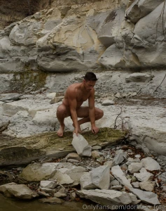 Outdoors tried but i m too wild to tame