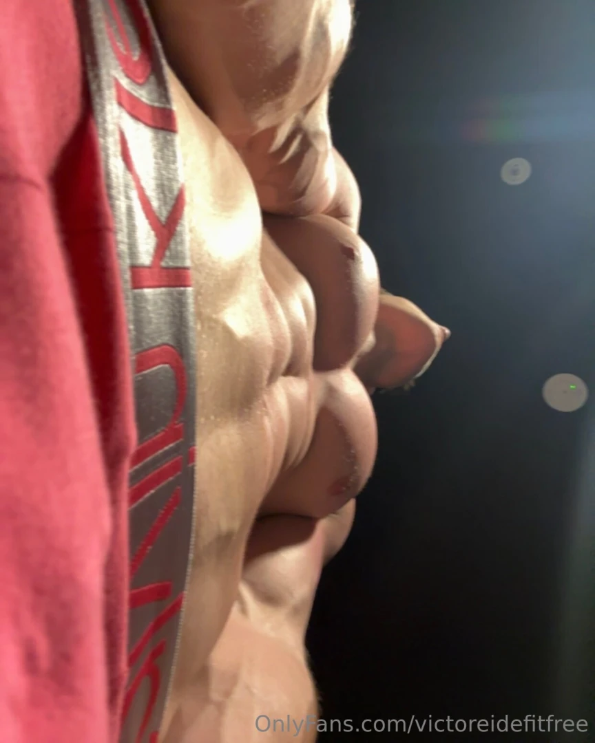 Your pov my premium page 90 off today onlyfans com victoreidefitness 