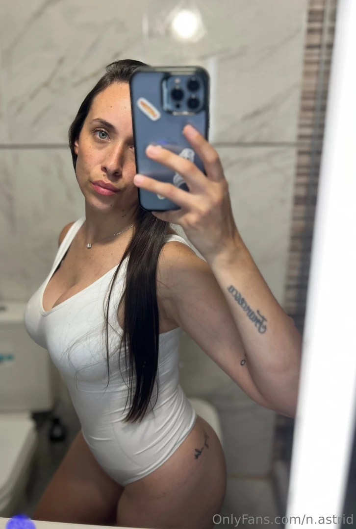 Play with an exotic princess 