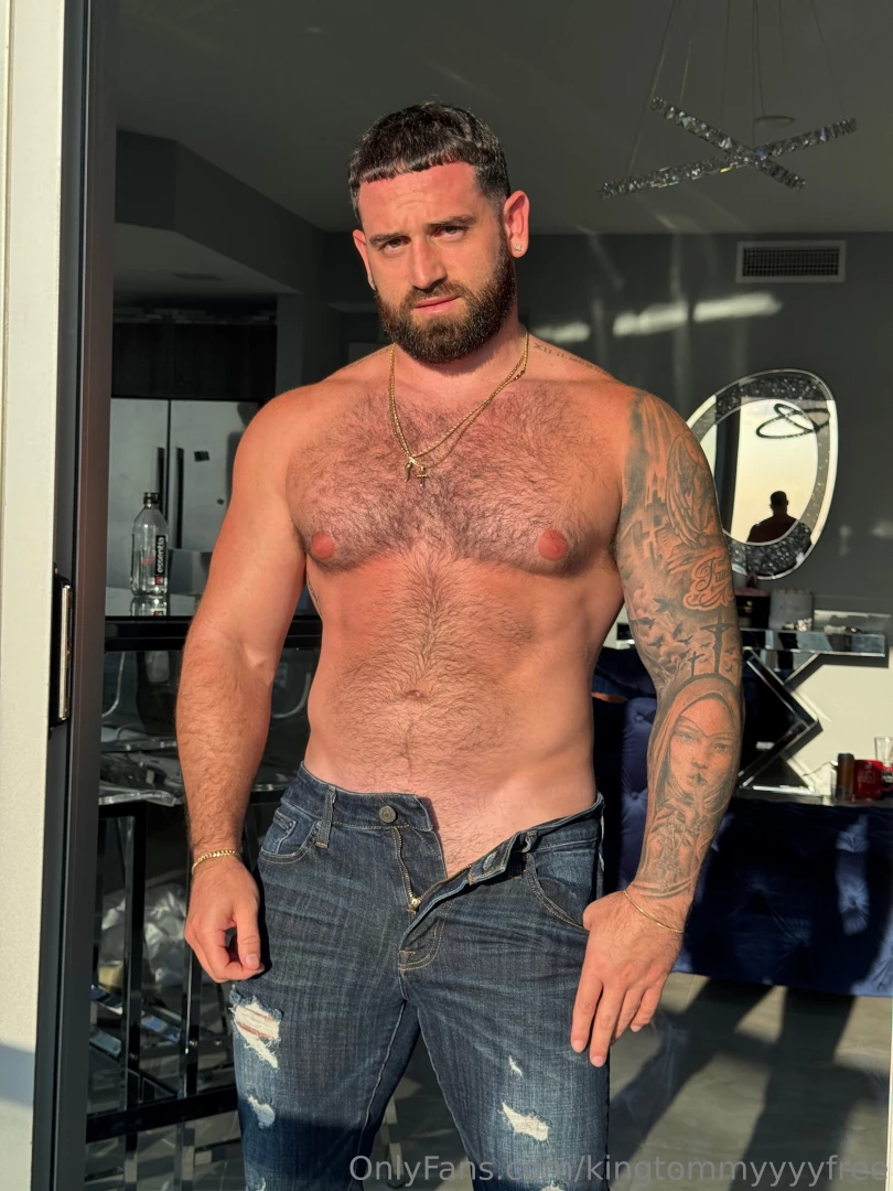 Let me make your scroll worth it 