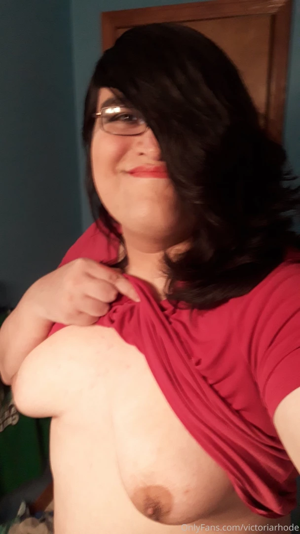 Feeling genuinely cute and sexy for maybe the first time ever starting part 5 