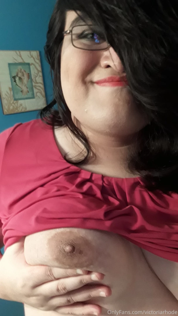 Feeling genuinely cute and sexy for maybe the first time ever starting part 1 