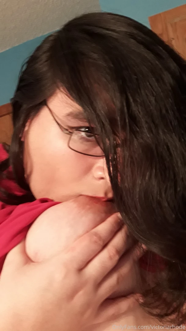 Feeling genuinely cute and sexy for maybe the first time ever starting part 4 