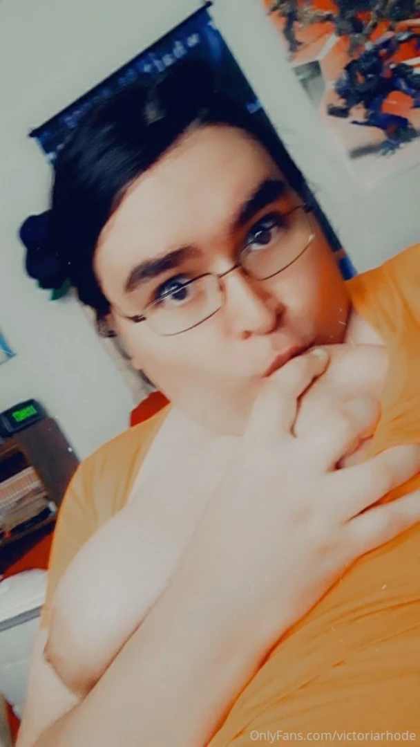 Got a new orange shirt one step closer to becoming velma irl 