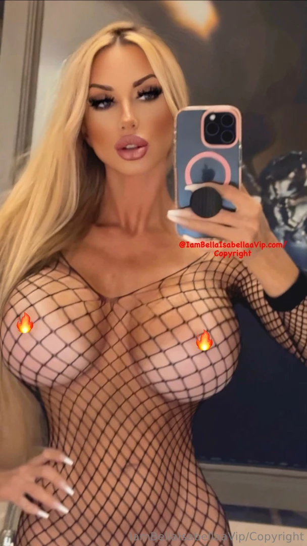 There is a brand new bundle in ur dm s with me wearing this super hot 