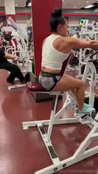 Another back n biceps day going hard n heavy this time i m in my 