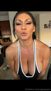 Wanna come over and play babe