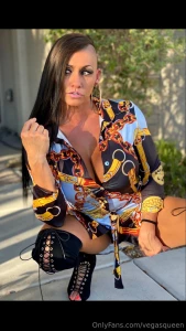 During these chilly autumn months i try a cover up a bit more lol part 2