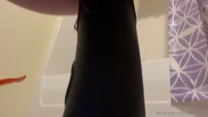 Ik i haven t posed in awhile so here some free ones for you guys and i part 1