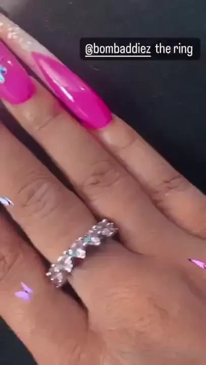 Nails and feet bundle who s contributing to my next nails and pedicure part 3 