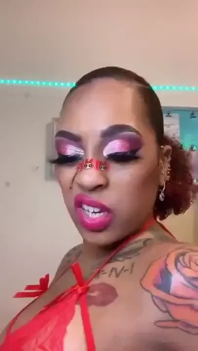 Can i have a seat here baby 