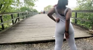I pulls my cheeks out and twerk anywhere