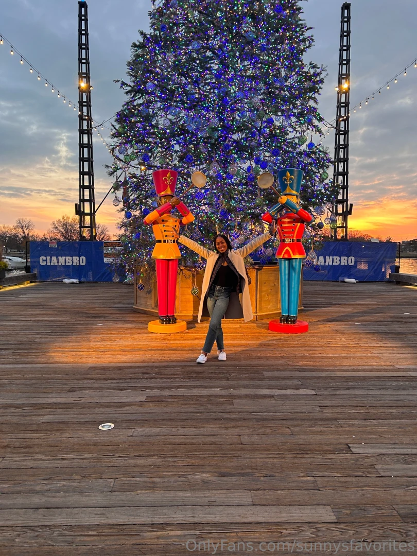 Tis the season babes part 1 