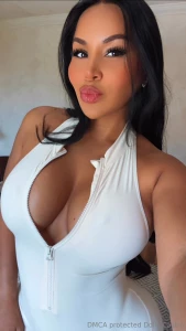 Bb si te portas bien yo te lo voy a dar como nunca te lo an dado jaja