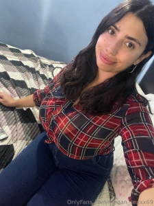 School day today i m wearing a comfortable outfit