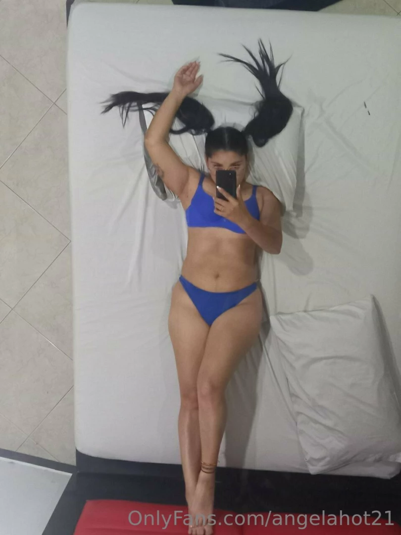 Come and spend the night together 