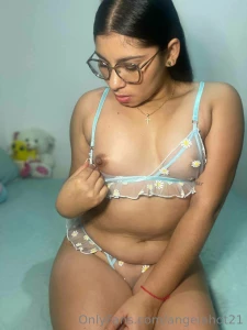 Do you like sexting i m the best for sexting write me and i ll give part 23