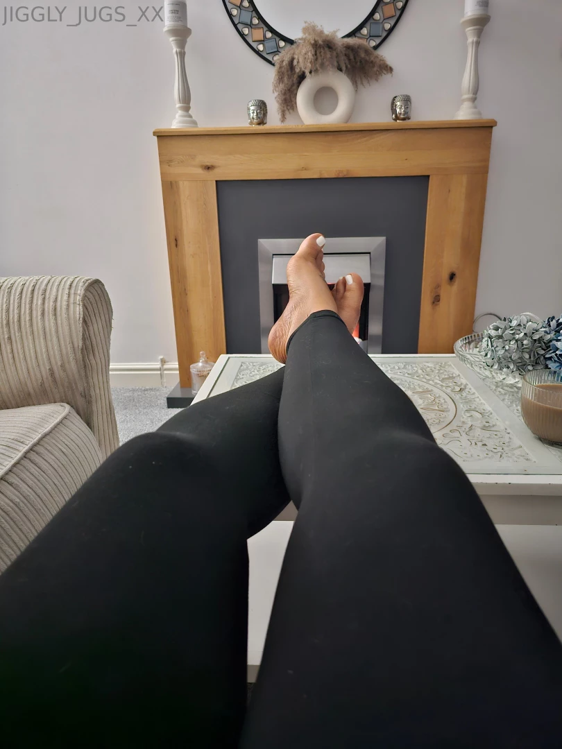 Content day today throwing in some sole content for the feet lovers 