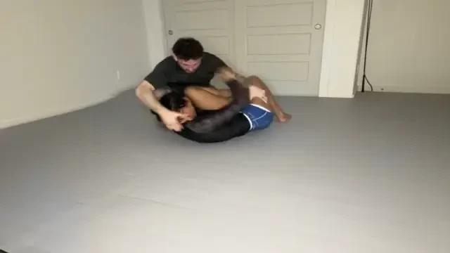 First to 5 wins competitive nogi jiu jitsu match whoever gains 5 part 1 
