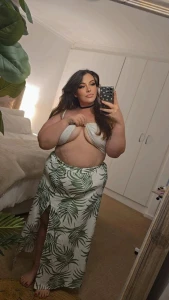 What are some things men secretly find sexy about a woman